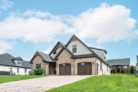 Exterior - 942 Leander Dr, Forest, VA 24551 photo 2 of 11
