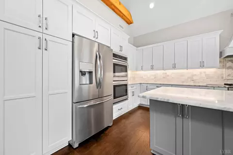 Kitchen - 942 Leander Dr, Forest, VA 24551 photo 2 of 4