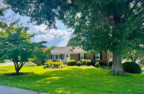 103 Old Post Rd, Lynchburg, VA 24502