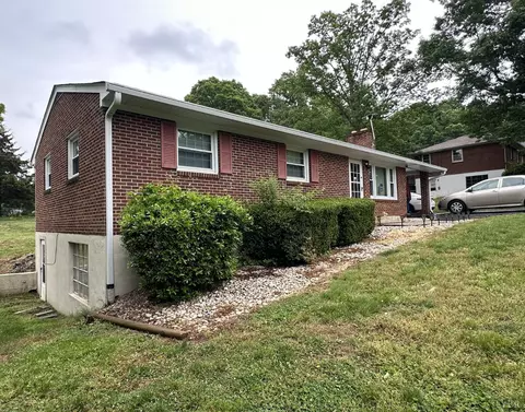 1008 Moreview Dr, Lynchburg, VA 24502