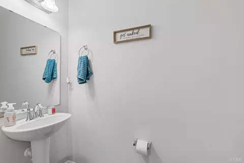 Bath - 217 Traverse Dr, Evington, VA 24550 photo 2 of 5