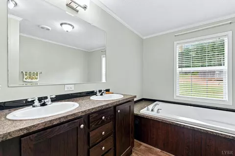 Bath - 195 Finders Way, Amherst, VA 24521 photo 1 of 4