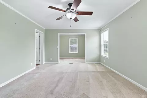 Living - 195 Finders Way, Amherst, VA 24521 photo 6 of 11