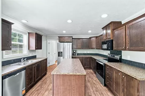 Kitchen - 195 Finders Way, Amherst, VA 24521 photo 1 of 5