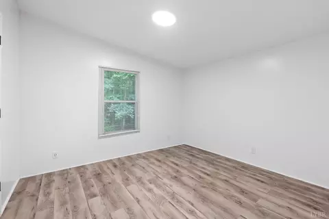 7032 Stage Rd, Concord, VA 24538 photo 17