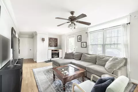 Living - 1103 Ivy Pl, Forest, VA 24551 photo 3 of 5