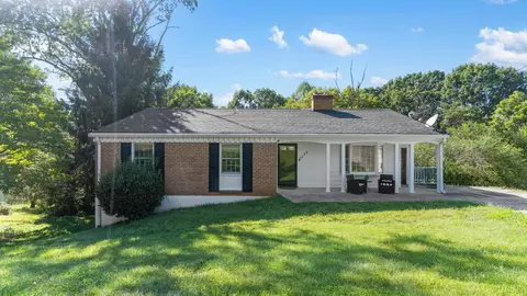 7138 Meadowbrook Rd, Lynchburg, VA 24502