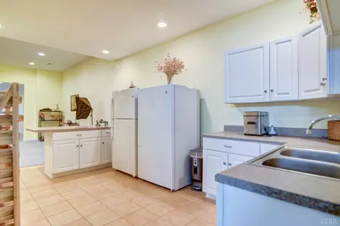 Kitchen - 3471 Bellevue Rd, Forest, VA 24551 photo 6 of 6