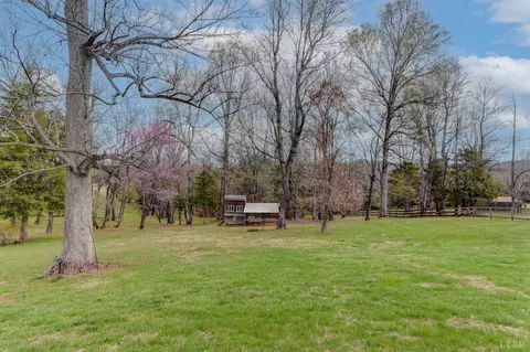 Exterior - 3471 Bellevue Rd, Forest, VA 24551 photo 14 of 24