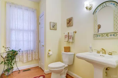 Bath - 3471 Bellevue Rd, Forest, VA 24551 photo 1 of 7