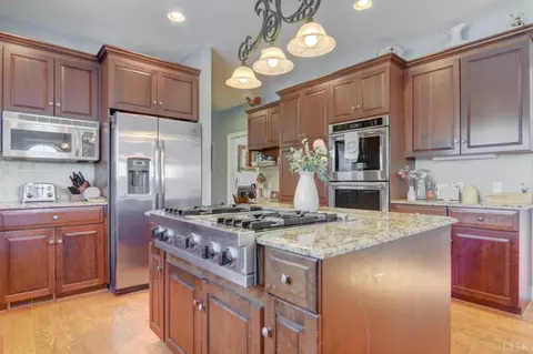 Kitchen - 3471 Bellevue Rd, Forest, VA 24551 photo 2 of 6