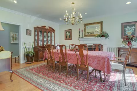 Dining - 3471 Bellevue Rd, Forest, VA 24551 photo 2 of 4