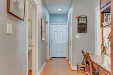 Entry Way - 3471 Bellevue Rd, Forest, VA 24551 photo 3 of 12