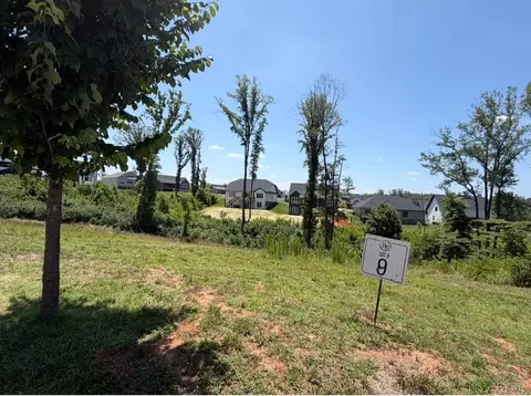 122 Runway Ct, Lynchburg, VA 24503