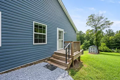 Exterior - 117 E Otter Ridge Dr, Goode, VA 24556 photo 5 of 10