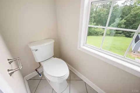 Bath - 117 E Otter Ridge Dr, Goode, VA 24556 photo 3 of 8