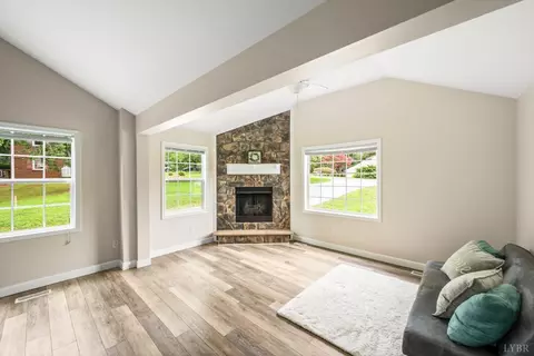 Living - 117 E Otter Ridge Dr, Goode, VA 24556 photo 2 of 6