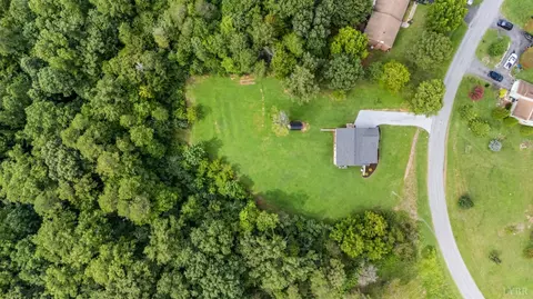 View/Area - 117 E Otter Ridge Dr, Goode, VA 24556 photo 1 of 6