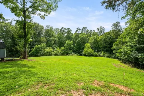 Exterior - 117 E Otter Ridge Dr, Goode, VA 24556 photo 9 of 10