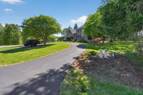 Exterior - 309 Eastwind Dr, Forest, VA 24551 photo 6 of 24