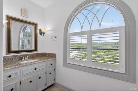 Bath - 309 Eastwind Dr, Forest, VA 24551 photo 7 of 8