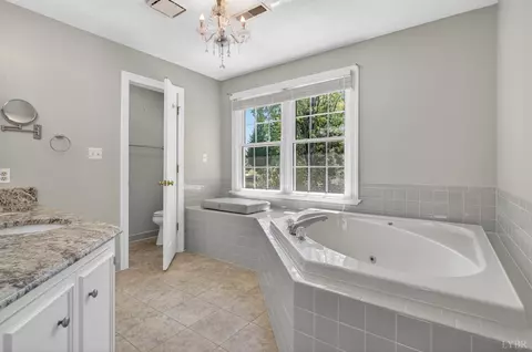 Bath - 309 Eastwind Dr, Forest, VA 24551 photo 2 of 8