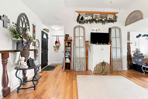 Entry Way - 1392 Tucker Ter, Evington, VA 24550 photo 3 of 8