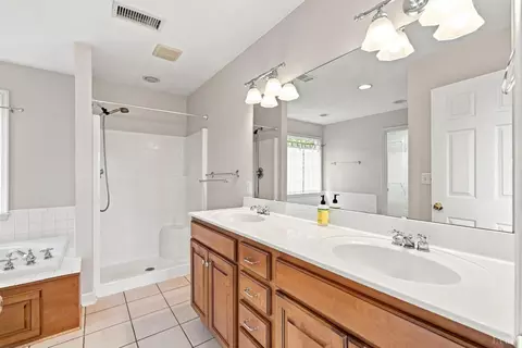 Bath - 1440 Ty Bluff Rd, Forest, VA 24551 photo 2 of 7