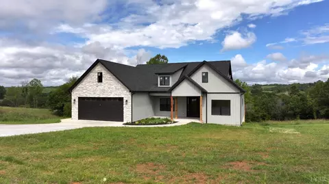 Exterior - 9726 Leesville Rd, Evington, VA 24550 photo 4 of 7