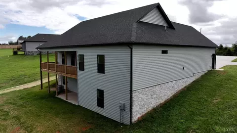 Exterior - 9726 Leesville Rd, Evington, VA 24550 photo 6 of 7