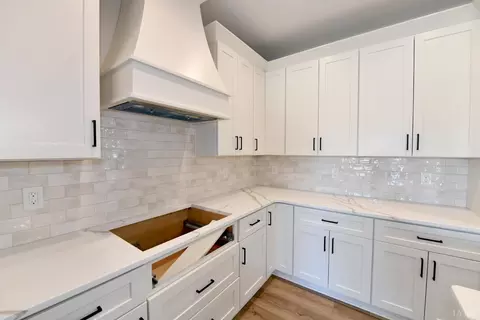 Kitchen - 9726 Leesville Rd, Evington, VA 24550 photo 3 of 6