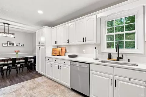 Kitchen - 536 Dunivan Dr, Rustburg, VA 24588 photo 2 of 3