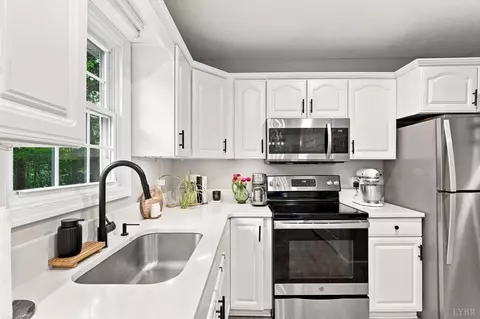 Kitchen - 536 Dunivan Dr, Rustburg, VA 24588 photo 3 of 3