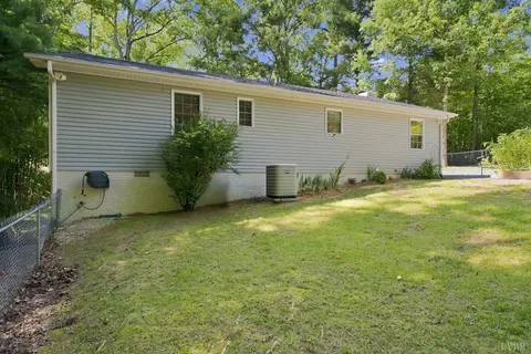 Exterior - 536 Dunivan Dr, Rustburg, VA 24588 photo 10 of 13