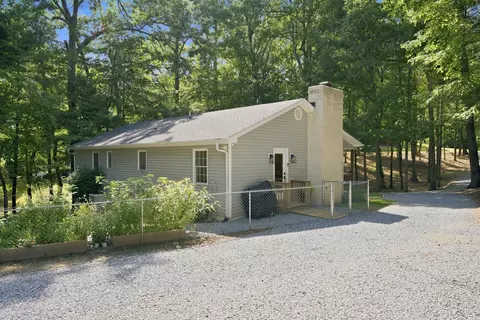 Exterior - 536 Dunivan Dr, Rustburg, VA 24588 photo 6 of 13