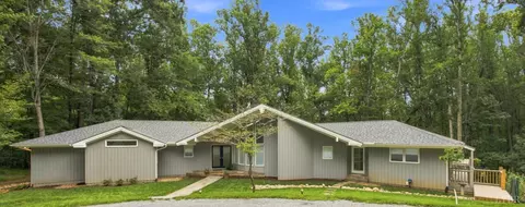 201 Howard Dr, Lynchburg, VA 24503