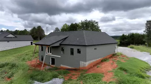 Exterior - 7 Leesville Rd, Evington, VA 24550 photo 3 of 4
