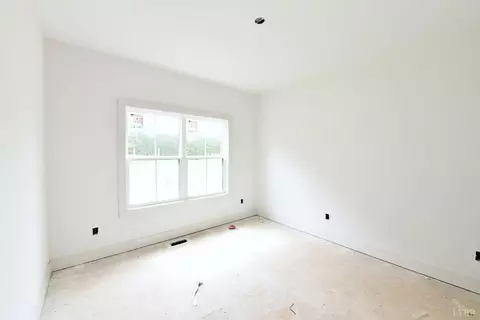 Bedroom - 7 Leesville Rd, Evington, VA 24550 photo 6 of 7