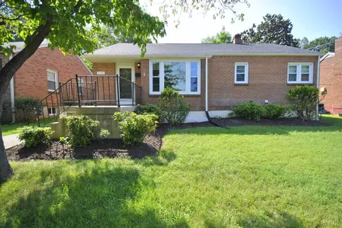 4544 Greenwood Dr, Lynchburg, VA 24502