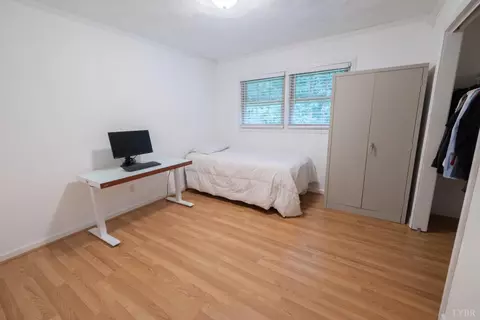 Bedroom - 733 Spring St, Hurt, VA 24563 photo 5 of 6