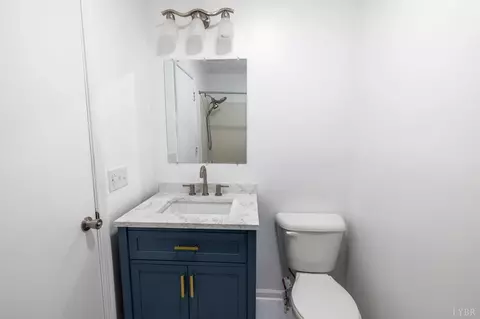 Bath - 733 Spring St, Hurt, VA 24563 photo 2 of 3