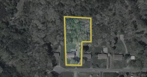 View/Area - 733 Spring St, Hurt, VA 24563 photo 1 of 8