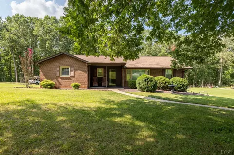 Exterior - 733 Spring St, Hurt, VA 24563 photo 2 of 6