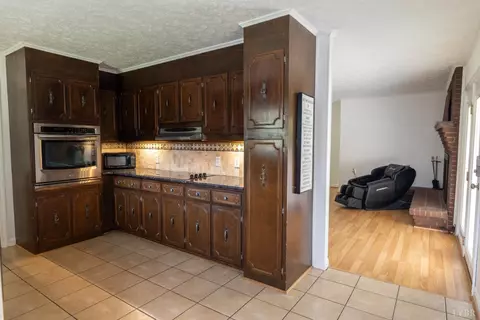Kitchen - 733 Spring St, Hurt, VA 24563 photo 2 of 4