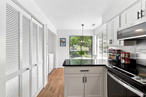 Kitchen - 2311 Deer Run, Forest, VA 24551 photo 4 of 5
