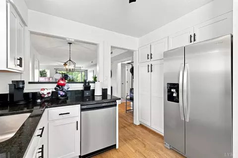 Kitchen - 2311 Deer Run, Forest, VA 24551 photo 5 of 5