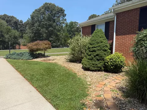 Exterior - 103 Melissa Dr, Goode, VA 24556 photo 3 of 19