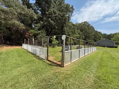 Exterior - 103 Melissa Dr, Goode, VA 24556 photo 14 of 19