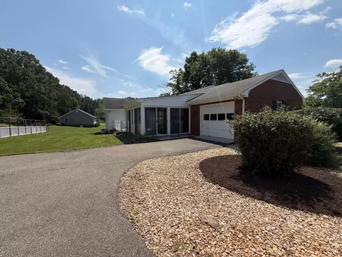 Exterior - 103 Melissa Dr, Goode, VA 24556 photo 4 of 19