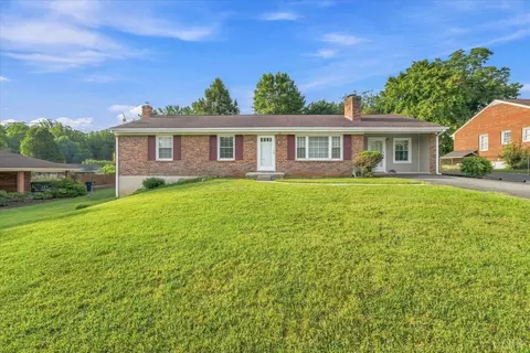 7105 Morton Dr, Lynchburg, VA 24502